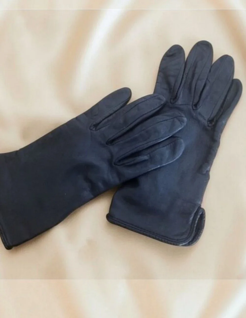 Y2K Dillard's Luxe Preston & York Black Leather & Silk Lined Gloves Size 7